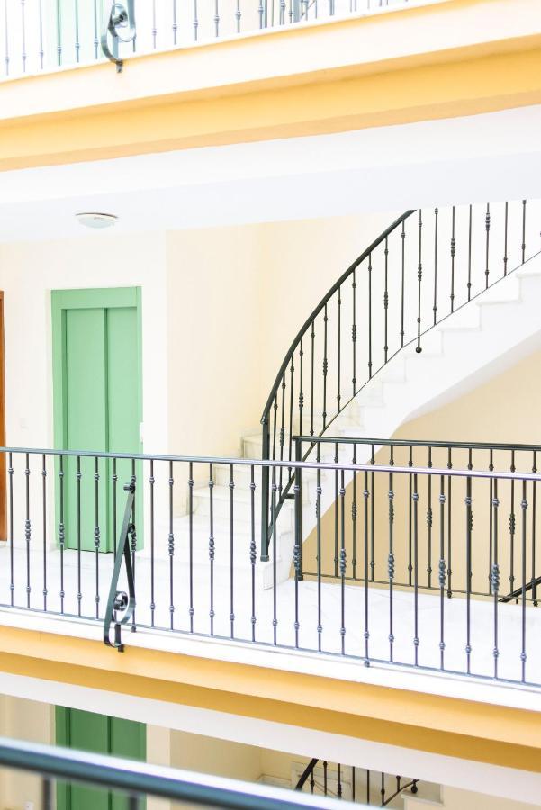 Blonski-Yellow Málaga Dış mekan fotoğraf
